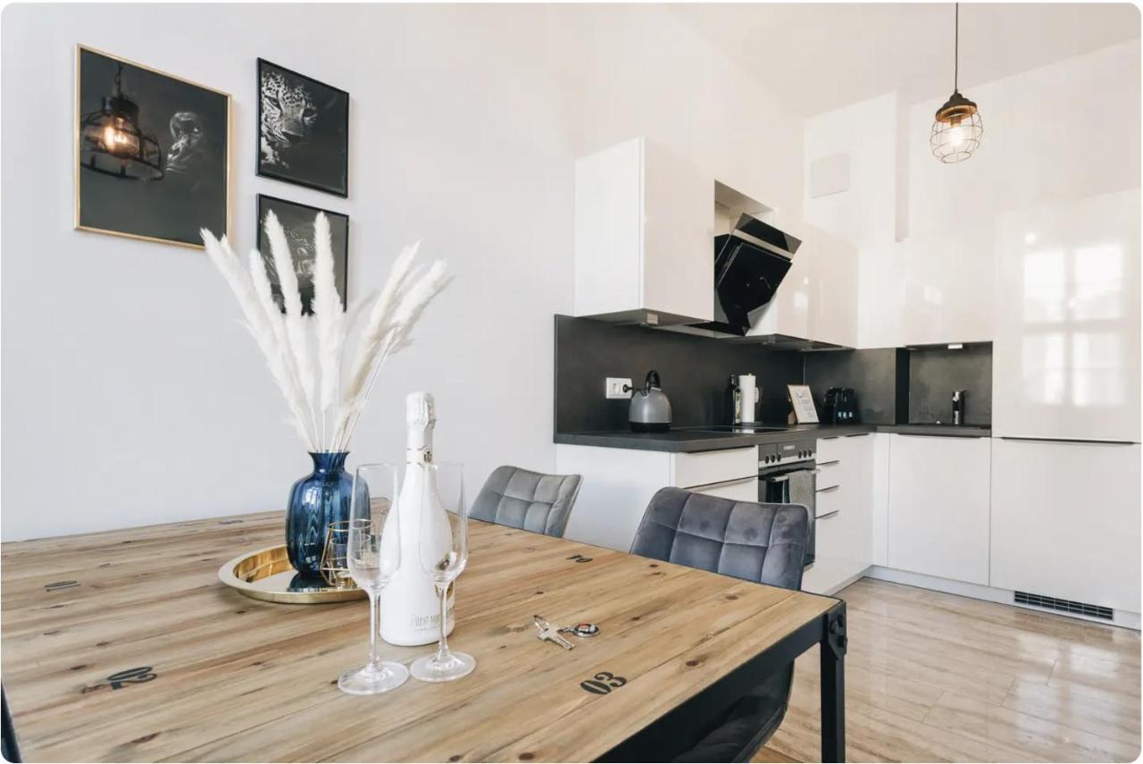Tip! Zentraler Geht'S Nicht! Premium Apartment In Der Altstadt Δρέσδη Εξωτερικό φωτογραφία